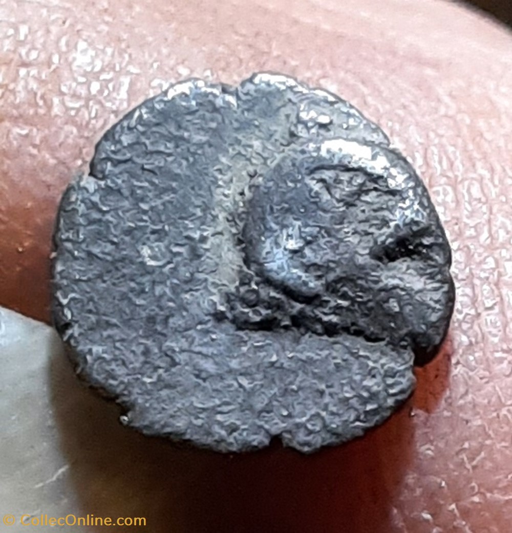 Carie halicarnasse A/ Tete ad R/Tete belier a d -395-377 D8.2P0.29g REF ? monnaies antiquite av jc ap grecques carie halicarnasse a tete ad r tete belier a d 395 377 d8 2p0 29g ref