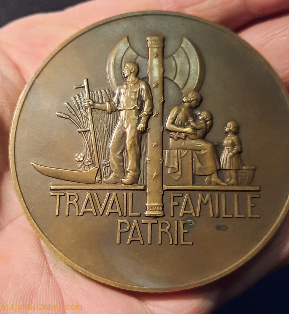 medailles medaille marechal petain