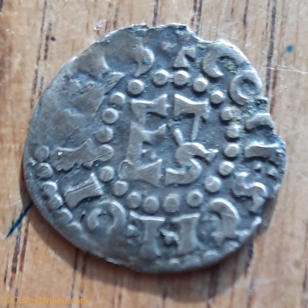 Herbert I° A / Monogramme R / Croix cantonnee +1014 +1246 D19.3 P 1.08g bd 171 monnaie france feodale herbert i a monogramme r croix cantonnee 1014 1246 d19 3 p 1 08g bd 171