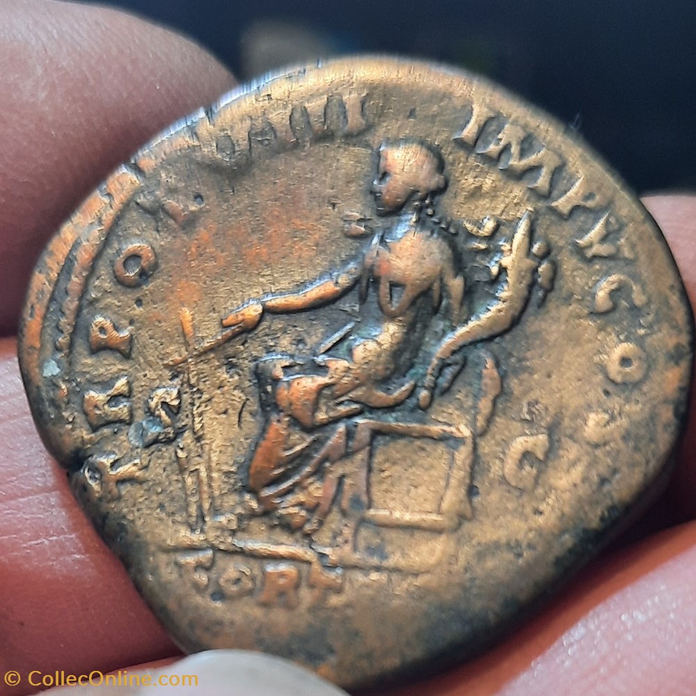 Lucius Verus A/Tete lauree a d R/ Fortune assise a g D23.58 P23.60g RIC 1476 monnaies antiquite av jc ap romaines republicaines imperiales lucius verus a tete lauree a d r fortune assise a g d23 58 p23 60g ric 1476