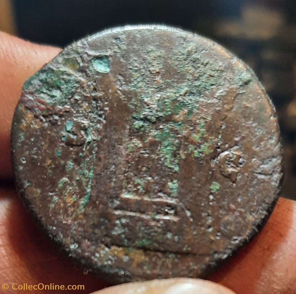Antonin le Pieux A/Tete nue a d R/Autel D30.2 P21.84g C58 RIC1272 RCV5200 monnaies antiquite av jc ap romaines republicaines imperiales antonin le pieux a tete nue a d r autel d30 2 p21 84g c58 ric1272 rcv5200