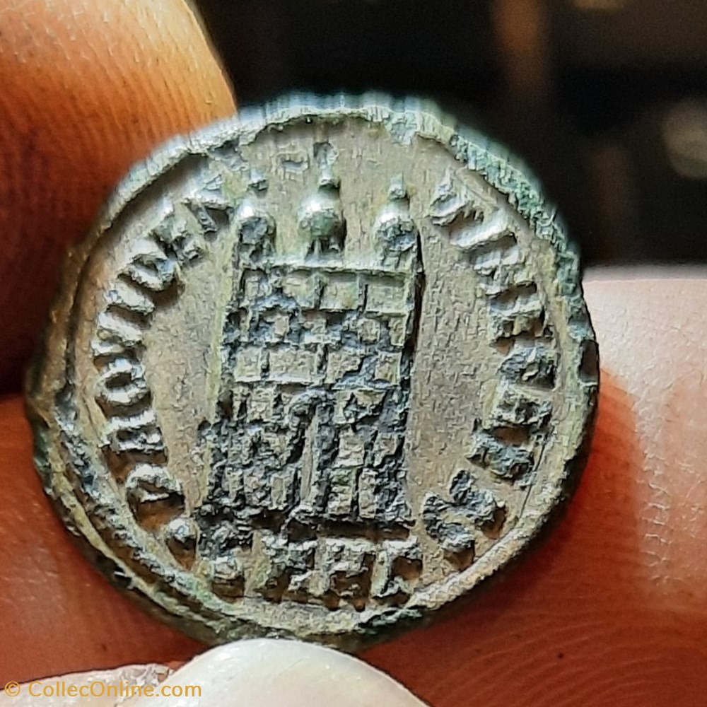 Licinius 2 A/ Tete lauree a g R / Porte de camp +318+320 D17.6 P2.47g C21 RIC 45 (R3) monnaies antiquite av jc ap romaines republicaines imperiales licinius 2 a tete lauree a g r porte de camp 318 320 d17 6 p2 47g c21 ric 45 r3