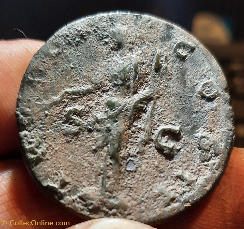 Antonin le Pieux A/Tete lauree a dR/Paix debout a g D32 P27.70g C576 RCV4199 RIC 549 ( R3) monnaies antiquite av jc ap romaines republicaines imperiales antonin le pieux a tete lauree a dr paix debout a g d32 p27 70g c576 rcv4199 ric 549 r3