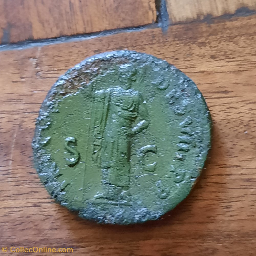 Domitien A/Tete lauree a d R/Minerve debout a g D33 P 19.47g RCV2780 C 581 RIC 240a monnaie antique av jc ap romaine republicaine imperiale domitien a tete lauree a d r minerve debout a g d33 p 19 47g rcv2780 c 581 ric 240a