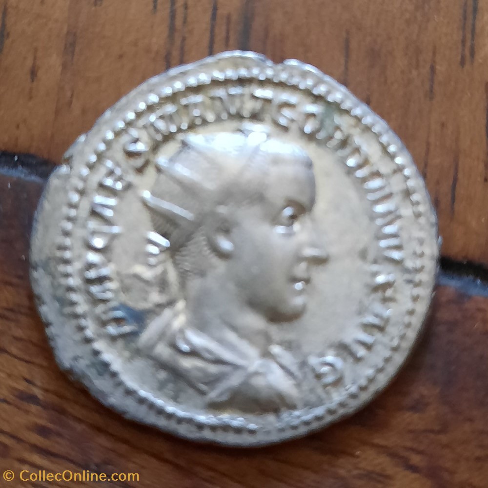 Gordien3 A/Buste radie a d R/La Fidelite debout a g +238 D22.5 P4.73g RCV8609 C83 RIC1 monnaie antique av jc ap romaine republicaine imperiale gordien3 a buste radie a d r la fidelite debout a g 238 d22 5 p4 73g rcv8609 c83 ric1