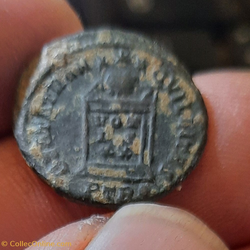 Constantin 1° A/Buste casque a d R/Autel +321+322 D19.9 P2.40g C20 RIC 341 monnaies antiquite av jc ap romaines republicaines imperiales constantin 1 a buste casque a d r autel 321 322 d19 9 p2 40g c20 ric 341