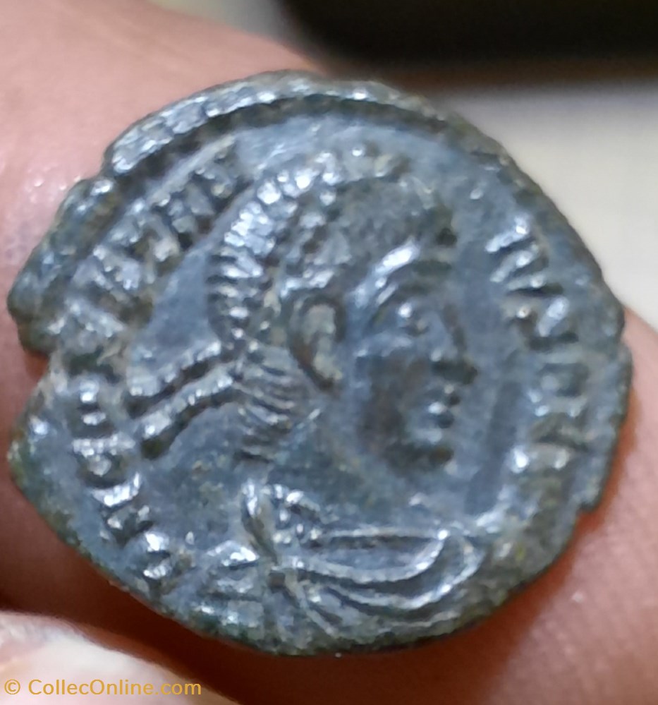 Constance 2 A/Buste diademe a d R/ Soldat et cavalier+352+354 D17.8 P2.24g C47 RIC352 RCV18271 monnaies antiquite jc ap romaines republicaines imperiales constance 2 a buste diademe a d r soldat et cavalier 352 354 d17 8 p2 24g c47 ric352 rcv18271