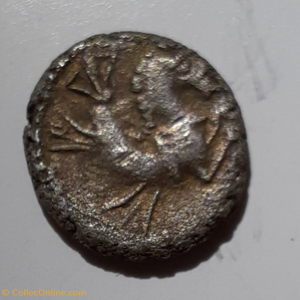 Allobroges Denier A/Tete casquee a d R/Hippocampe a d D12.5 P 2.09g Latour 2917 monnaie antiquite av jc ap gauloise allobroges denier a tete casquee a d r hippocampe a d d12 5 p 2 09g latour 2917