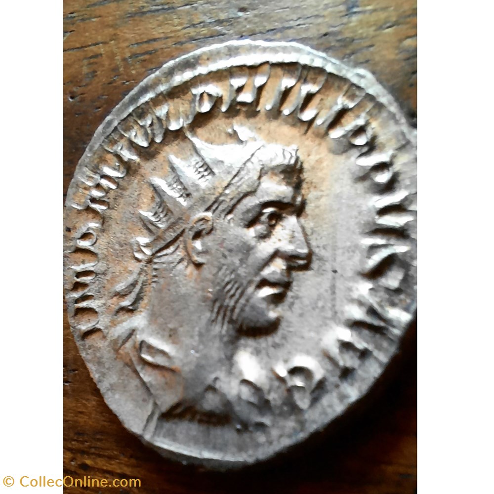 Philippe 1 l Arabe R/Buste radie a d R/Equite debout de face +246 D22.4 P4.49g C9 RIC 27b monnaie antique av jc ap romaine republicaine imperiale philippe 1 l arabe r buste radie a d r equite debout de face 246 d22 4 p4 49g c9 ric 27b