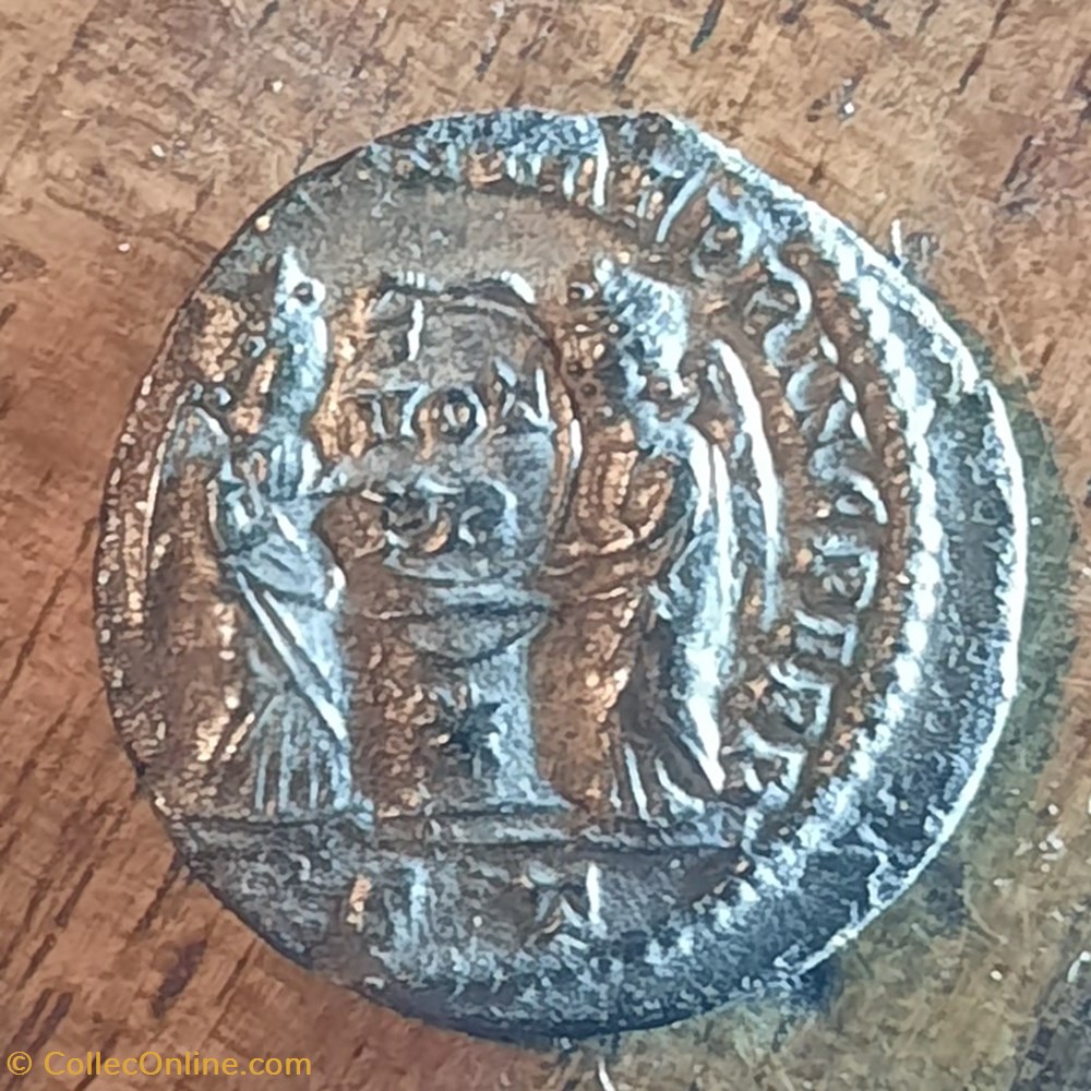 Constantin 1 A /Buste laure et casque a d R/Victoires debout +19 D17.1 P02.72g RIC 87 (R4) monnaie antique av jc ap romaine republicaine imperiale constantin 1 a buste laure et casque a d r victoires debout 19 d17 1 p02 72g ric 87 r4