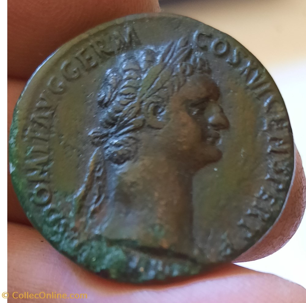 Domitien A/Tete lauree a d R/ Jupiter nicephore D31.7 P22.26g C314 RIC702 RC2766 var monnaies antiquite av jc ap romaines republicaines imperiales domitien a tete lauree a d r jupiter nicephore d31 7 p22 26g c314 ric702 rc2766 var