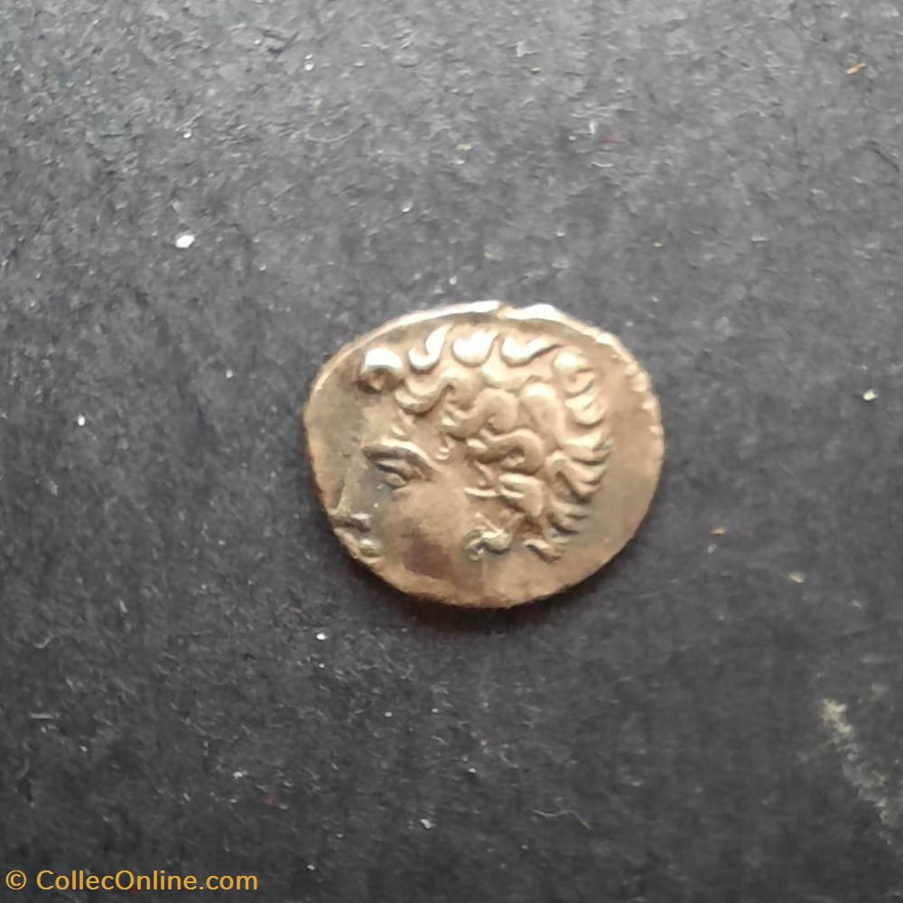 Marseille Obole A/Tete a g ( PAR) R/ Roue MA -200-125 D9.5 P0.52 Feugere OBM 9-b monnaie antique av jc ap gauloise marseille obole a tete a g par r roue ma 200 125 d9 5 p0 52 feugere obm 9 b