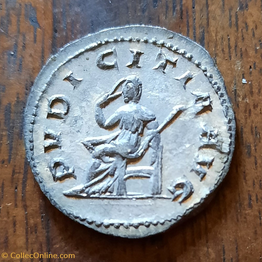 Etruscille A/Buste diademe a d R/La Pudeur assise a g +250 D22.1 P3.25 RCV9495 C19 RIC59b monnaie antique av jc ap romaine republicaine imperiale etruscille a buste diademe a d r la pudeur assise a g 250 d22 1 p3 25 rcv9495 c19 ric59b