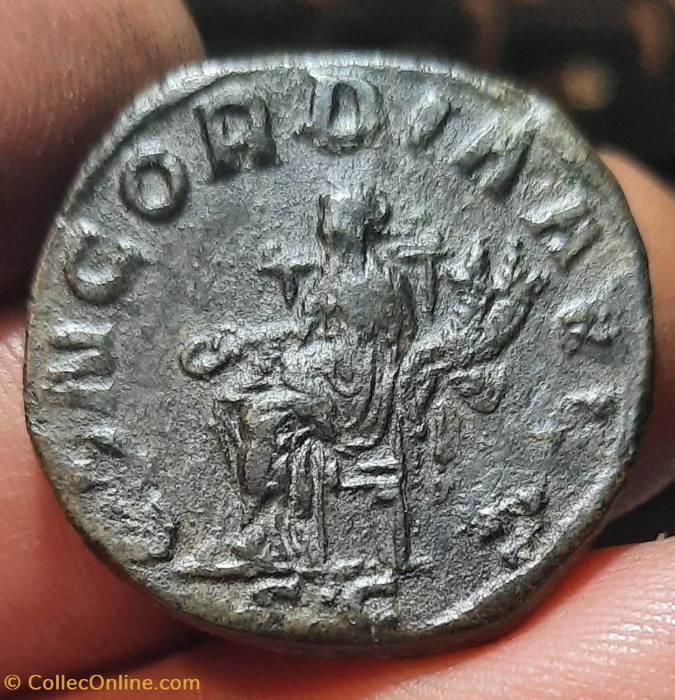 Otacilia Severa A/Tete diademee a d R/ Concorde assise de face D28 P15.28g C10 RIC 203a RCV9164 monnaies antiquite av jc ap romaines republicaines imperiales otacilia severa a tete diademee a d r concorde assise de face d28 p15 28g c10 ric 203a rcv9164