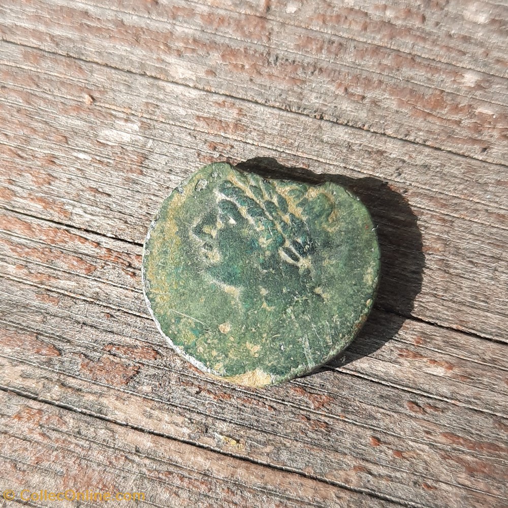 monnaie antique av jc gauloise marseille gbm a tete apollon a g r taureau a d victoire 210 190 d21 8 p8 53g feugere gbm 15 8