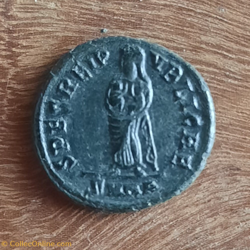 Fausta A / Buste a d R/Fausta debout a g D19 P2.76 G RCV 16579 RIC 29 N°BD 71112 monnaie antique av jc ap romaine republicaine imperiale fausta a buste a d r fausta debout a g d19 p2 76 g rcv 16579 ric 29 n bd 71112