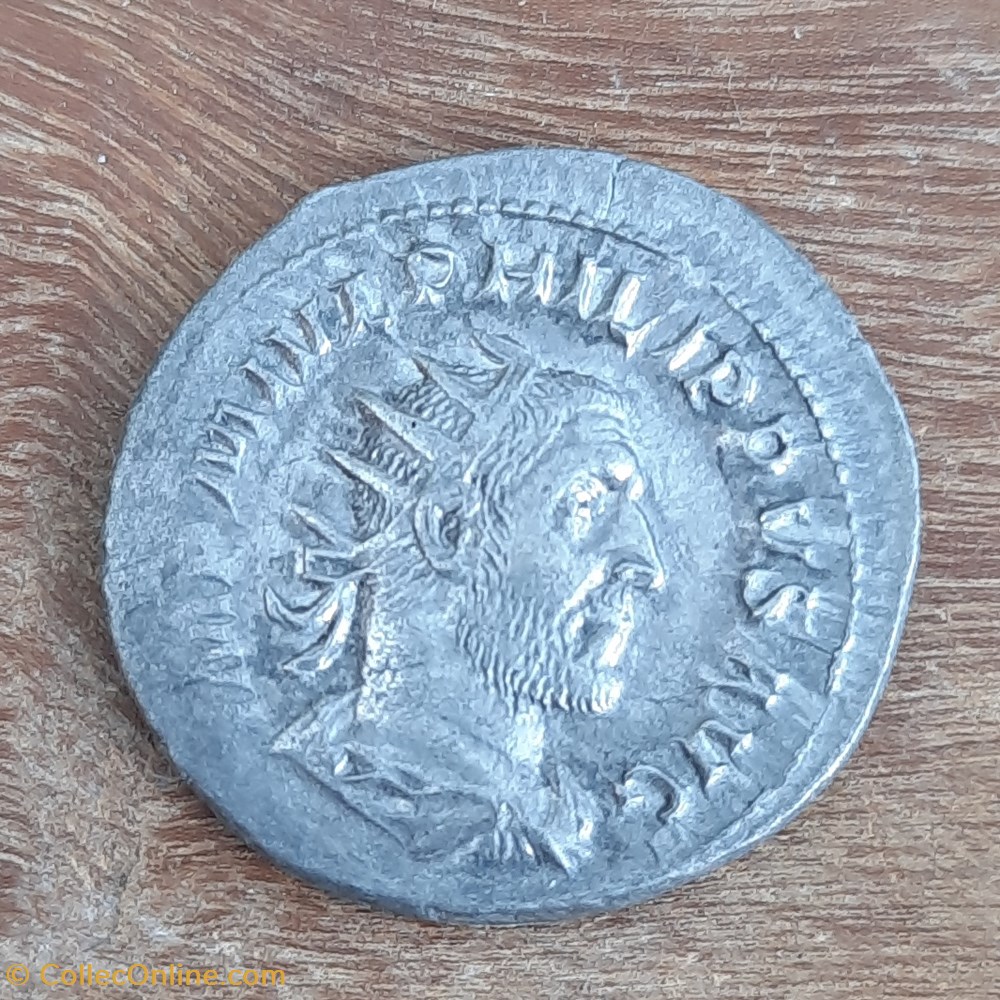 Pilippe 1 l Arabe A/Buste radie a d R/La Felicite debout de face +246 D23.5 P4.07 RCV8928 RIC31 C43 monnaie antique av jc ap romaine republicaine imperiale pilippe 1 l arabe a buste radie a d r la felicite debout de face 246 d23 5 p4 07 rcv8928 ric31 c43