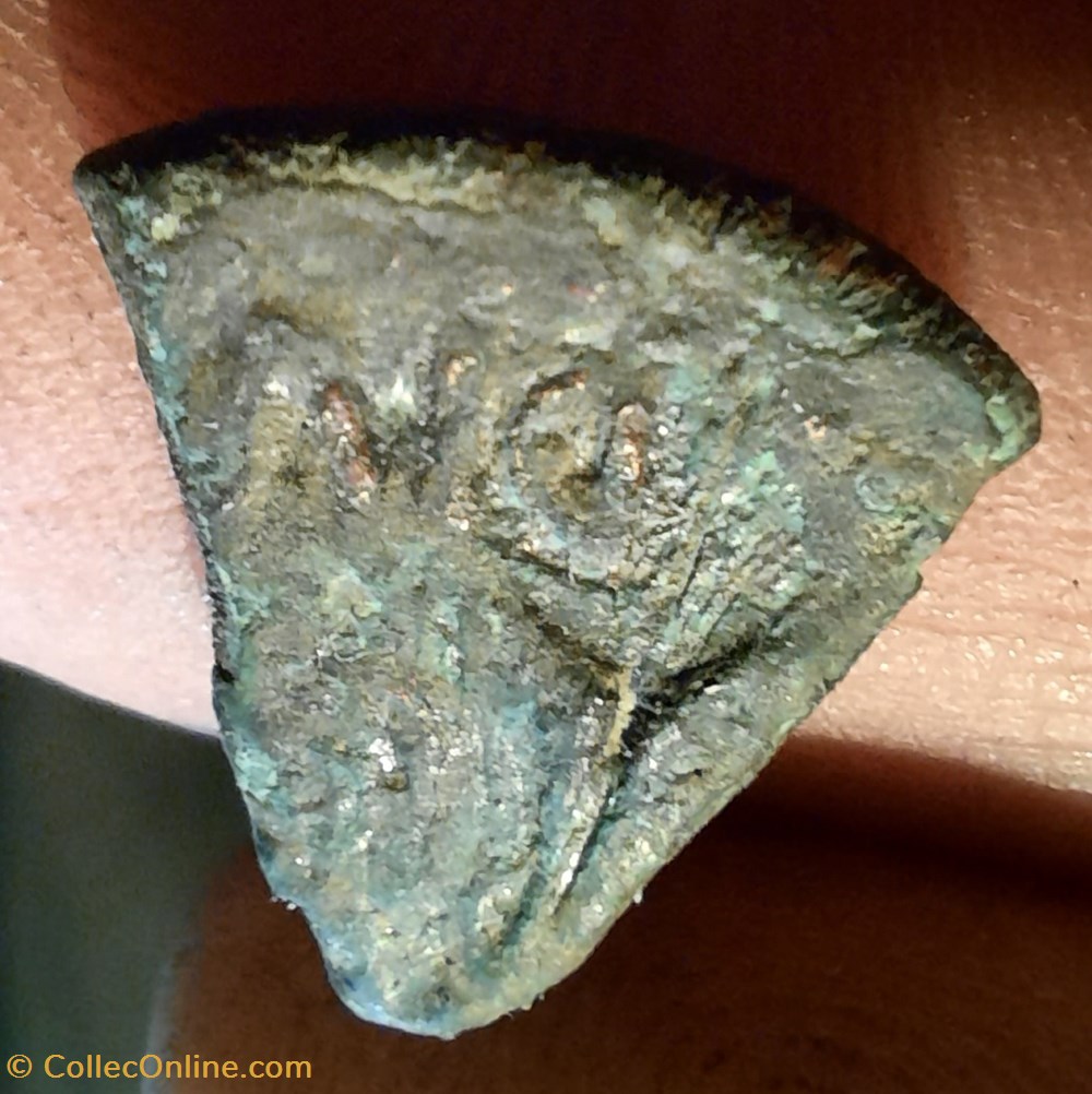 Nimes quart OU HUITIEME de dupondius A/ ET R/ TYPE ?-16-4 D17 P3.71g monnaies antiquite av jc ap romaines provinciales nimes quart ou huitieme de dupondius a et r type 16 4 d17 p3 71g