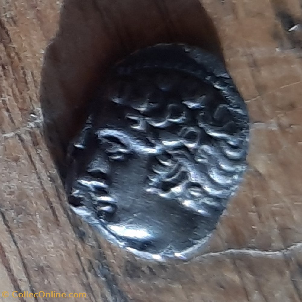 Marseille obole A/Tete Apollon a g R/Roue avec rayons -300-100 D9.5 P0.69g Feugere OBM 10 a monnaie antique jc gauloise marseille obole a tete apollon a g r roue avec rayons 300 100 d9 5 p0 69g feugere obm 10 a