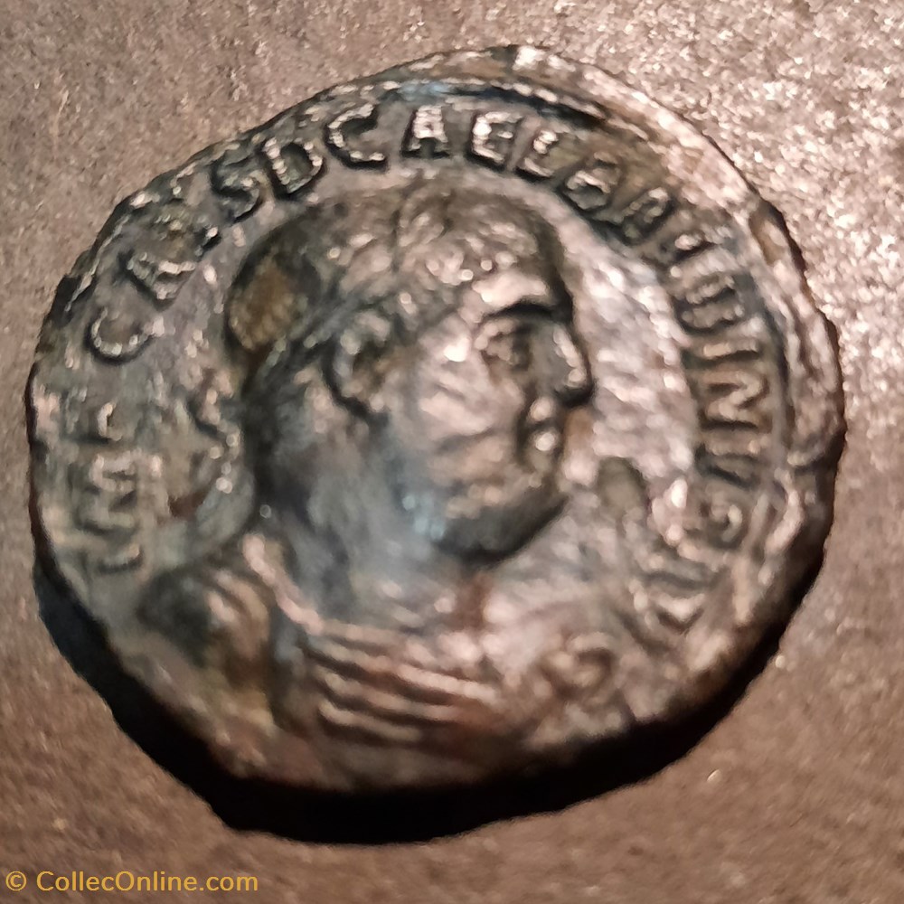 Balbin A/Buste laure a d R/Balbin debout a g +238 D31.5 P14.87 RCV8498 C21 RIC16 monnaie antique av jc ap romaine republicaine imperiale balbin a buste laure a d r balbin debout a g 238 d31 5 p14 87 rcv8498 c21 ric16