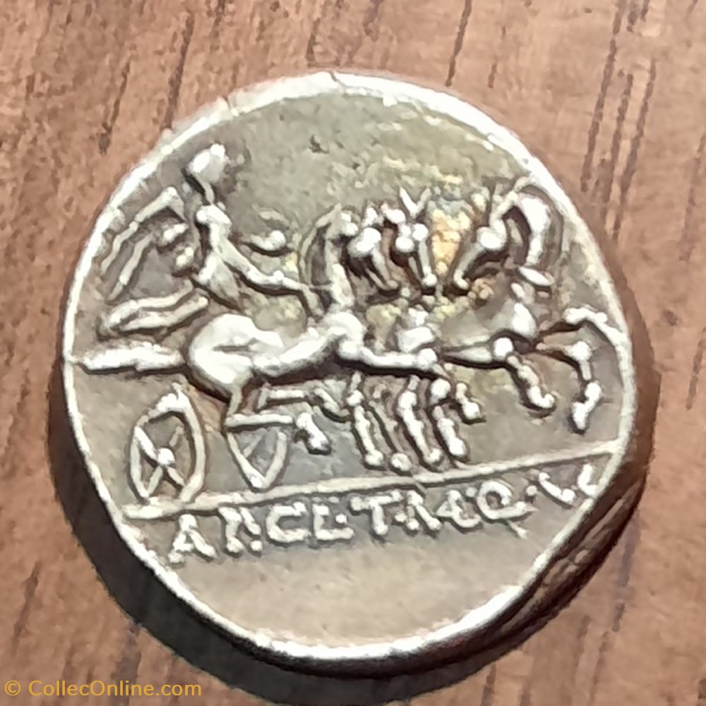 Claudia A/ Tete de Rome a d R/Victoire dans un trige -111-112 D 18 P3.97g RCV 176 monnaie antique av jc ap claudia a tete de rome a d r victoire dans un trige 111 112 d 18 p3 97g rcv 176