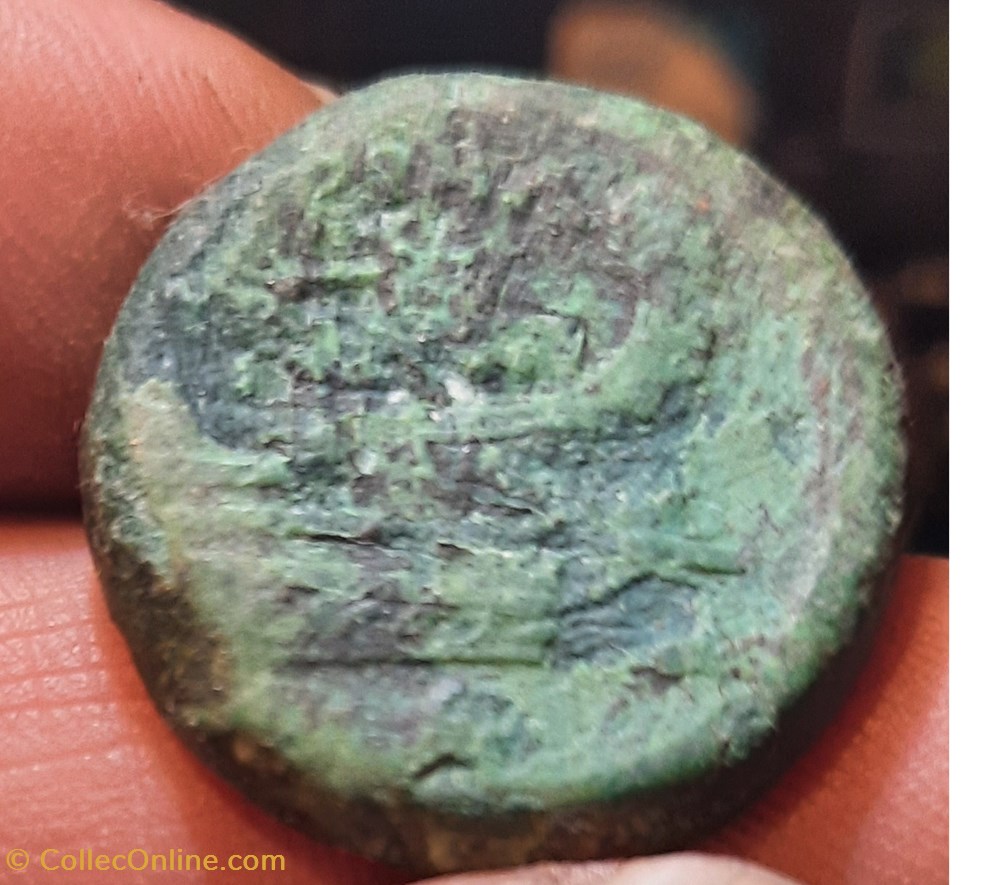 monnaies antiquite jc ap romaines republicaines imperiales republique romaine a tete rome a g r proue de navire a d marteau d24 5 p11 52g rrc 78 6 rcv615