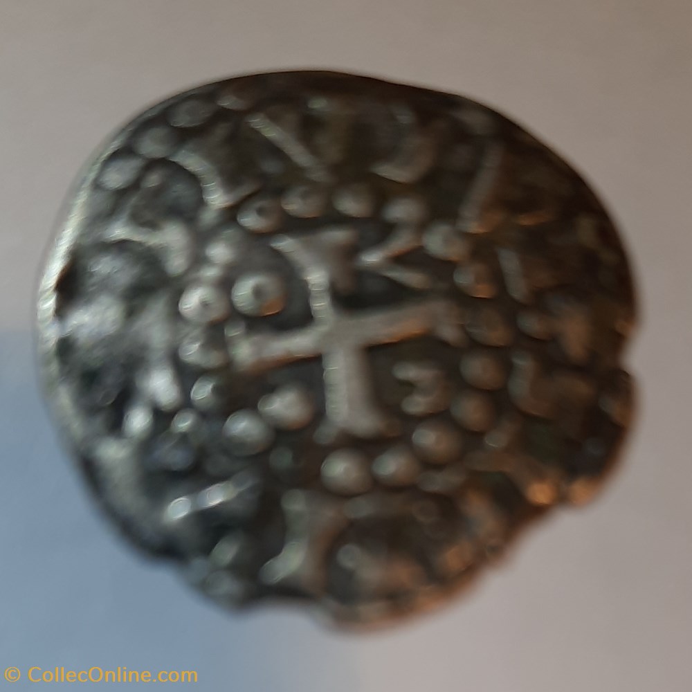 Herbert I° A / Monogramme R / Croix cantonnee +1014 +1246 D19.3 P 1.08g bd 171 monnaie france feodale herbert i a monogramme r croix cantonnee 1014 1246 d19 3 p 1 08g bd 171