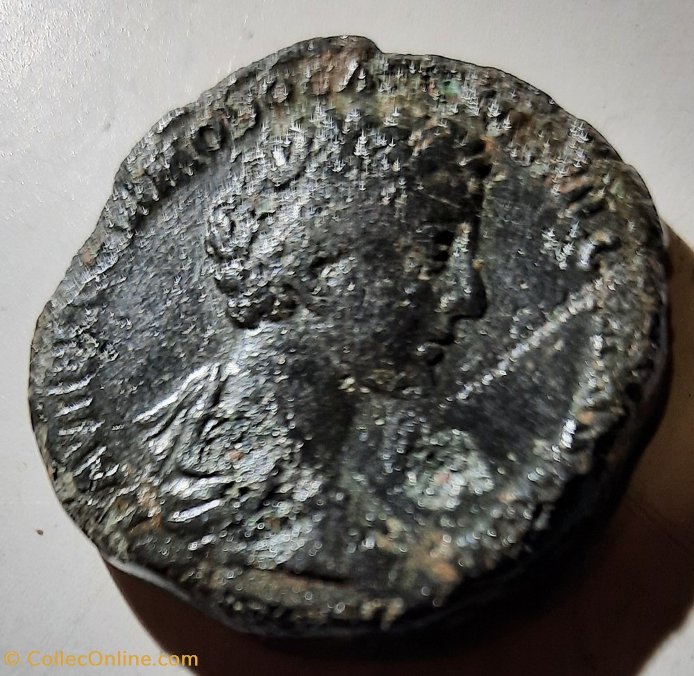 Commode A/Tete nue a d R /Jupiter ne debout a g D30.5 P 20.47g RCV5551 C244 RIC1525 monnaie antique av jc ap romaine republicaine imperiale commode a tete nue a d r jupiter ne debout a g d30 5 p 20 47g rcv5551 c244 ric1525