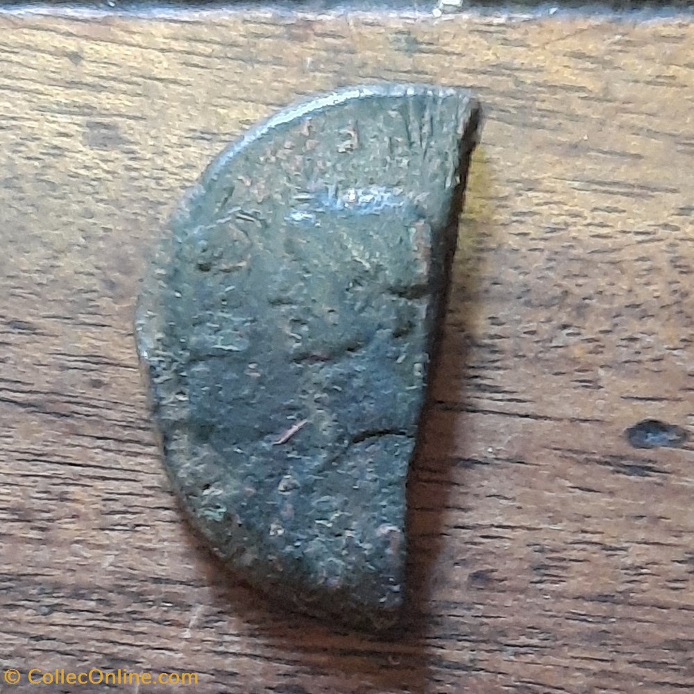 Jules Cesar et Octave A/ Tete Cesar a g R/ Proue de navire D30.2 P10.38g LT 4669 RPC 514 monnaie antique jc ap romaine provinciale jules cesar et octave a tete cesar a g r proue de navire d30 2 p10 38g lt 4669 rpc 514