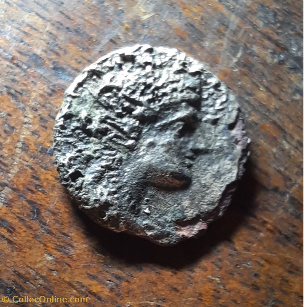 Marseille A/Tete d Artemis a d R/Lion bondissant a g -125-90 D14.8 P1.74g Feugere DRM 44-13 monnaie antique av jc ap gauloise marseille a tete d artemis a d r lion bondissant a g 125 90 d14 8 p1 74g feugere drm 44 13