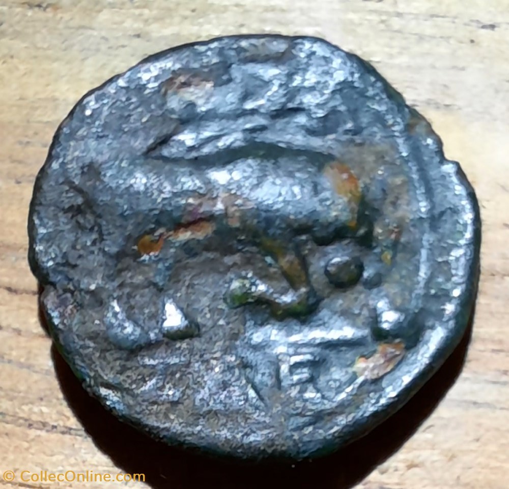 MarseillePB A/Tete Apollon a d R /Taureau a d -70.-50 D13.9 P1.50g Feugere PBM 65-5 monnaie antique av jc gauloise marseillepb a tete apollon a d r taureau a d 70 50 d13 9 p1 50g feugere pbm 65 5