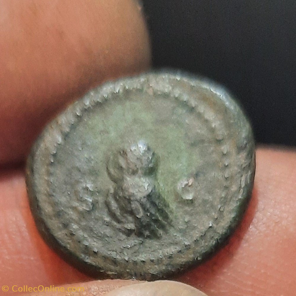 Domitien A/Buste casque de Mars a d R/Chouette +81+96 D16 P2.95g RCV2918 RIC 7 monnaies antiquite av jc ap romaines republicaines imperiales domitien a buste casque de mars a d r chouette 81 96 d16 p2 95g rcv2918 ric 7