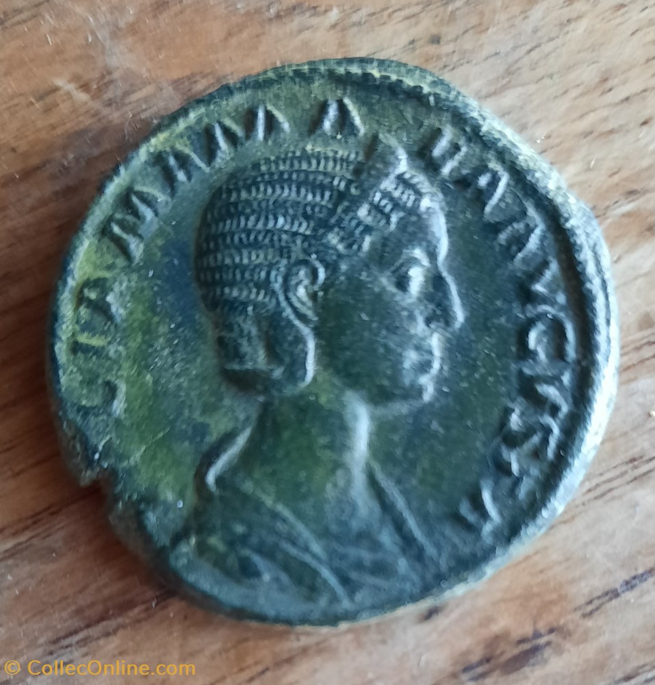 Julia Mamee A/ Buste diademe a d R/ Venus debout de face D 29.6 P22.19g RCV 8322 RIC 694 C 62 monnaie antiquite av jc ap romaine republicaine imperiale julia mamee a buste diademe a d r venus debout de face d 29 6 p22 19g rcv 8322 ric 694 c 62