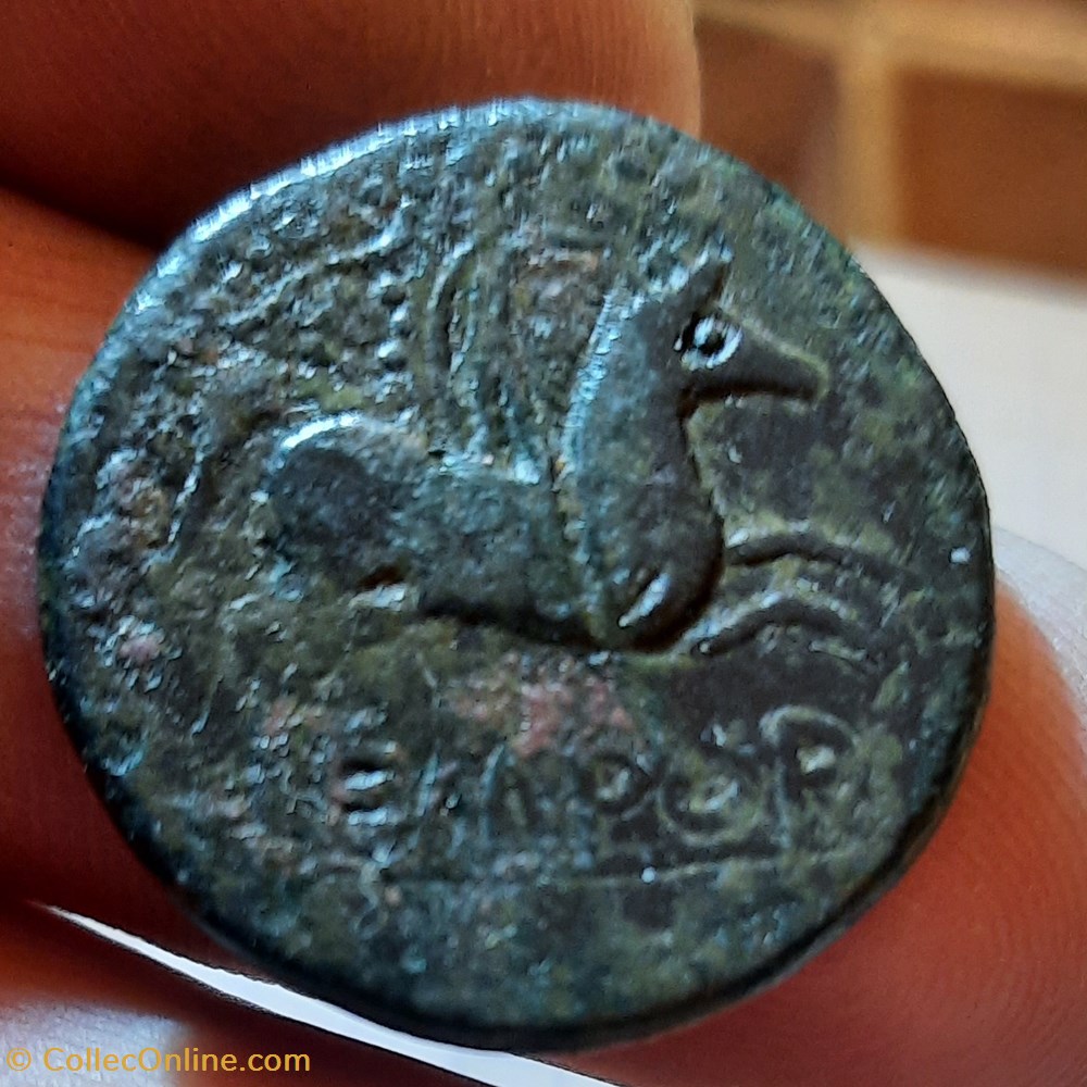 Untikesken Emporion A/Tete Athena a d R/Pegasse a d avec couronne pointee D26.9 P10.33g Calico704 monnaies antiquite jc ap gauloises untikesken emporion a tete athena a d r pegasse a d avec couronne pointee d26 9 p10 33g calico704