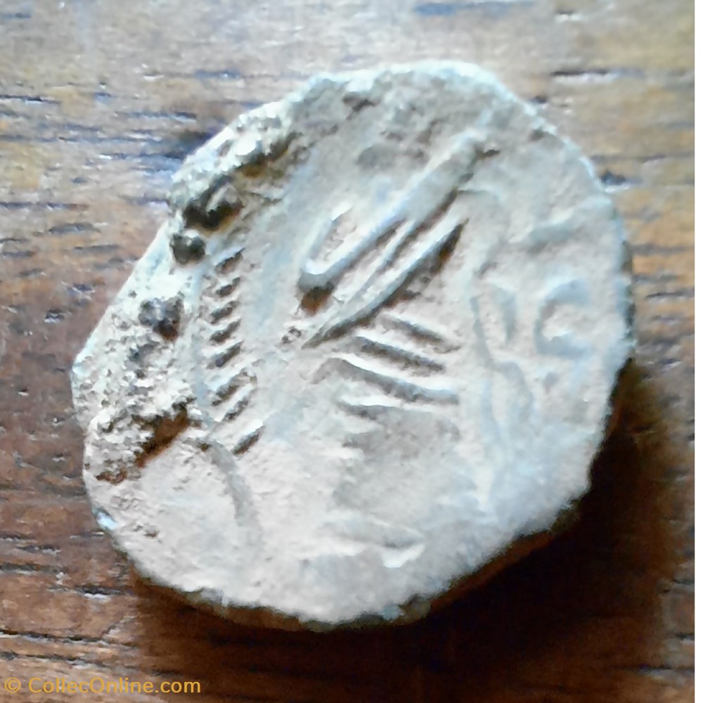 Nimes PB A/Tete feminine a d R/Personnage debout a g, palme -60-40 D14.1 P1.88g Feugere VLC2677 monnaie antique av jc ap gauloise nimes pb a tete feminine a d r personnage debout a g palme 60 40 d14 1 p1 88g feugere vlc2677