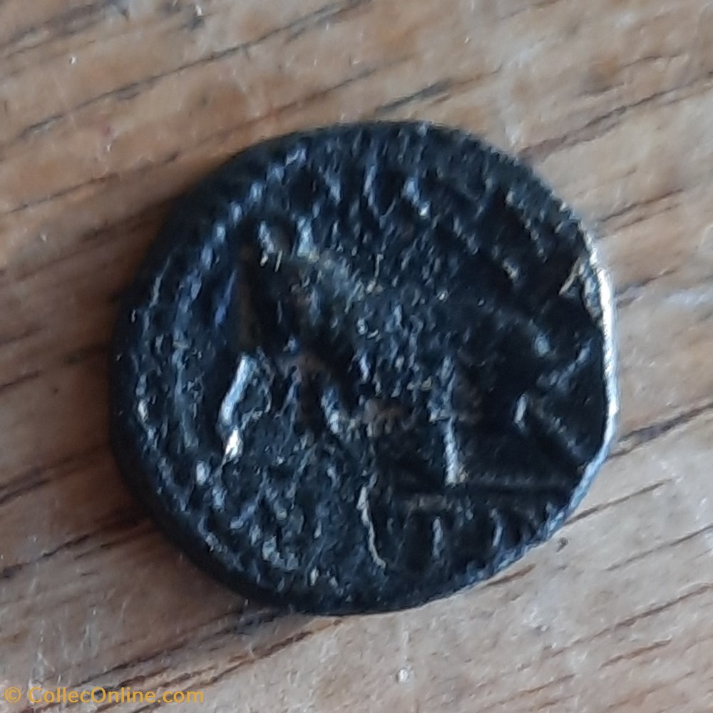 monnaie antique av jc gauloise marseille pb au taureau a tete apollon a d r taureau a d 150 100 d14 2 p1 67g feugere pbm 40 4