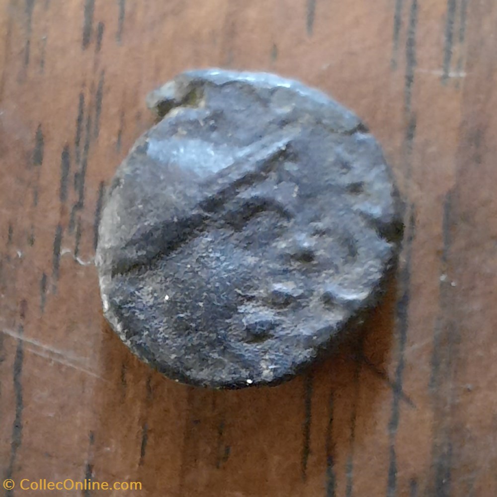 Marseille PB a l aigle A/Tete Minerve casquee R/Aigle a d -49-25 D12.9 P2.06g Feugere 85-3 monnaie antique av jc ap gauloise marseille pb a l aigle a tete minerve casquee r aigle a d 49 25 d12 9 p2 06g feugere 85 3