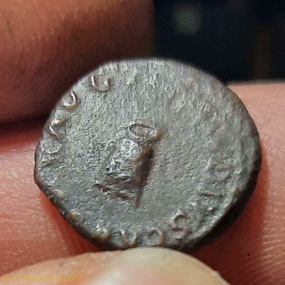 Claude A/Modius R / S C D15.4 P 2.74g C70 RIC 84 RCV 1863 monnaies antiquite av jc ap romaines republicaines imperiales claude a modius r s c d15 4 p 2 74g c70 ric 84 rcv 1863