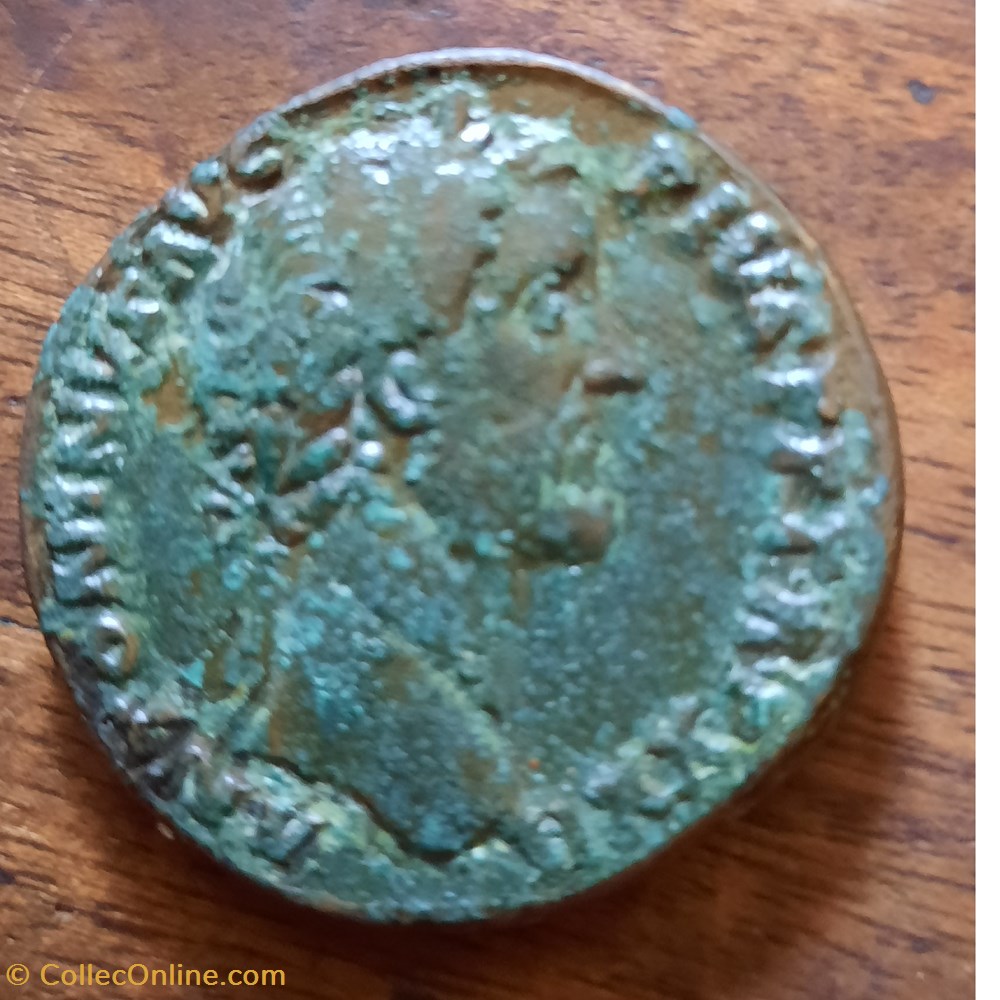 Antonin le Pieux A/Tete lauree a d R/Antonin deout a g D30.8 P23.41 RCV 4262 C1124 RIC 1010 monnaie antique av jc ap romaine republicaine imperiale antonin le pieux a tete lauree a d r antonin deout a g d30 8 p23 41 rcv 4262 c1124 ric 1010