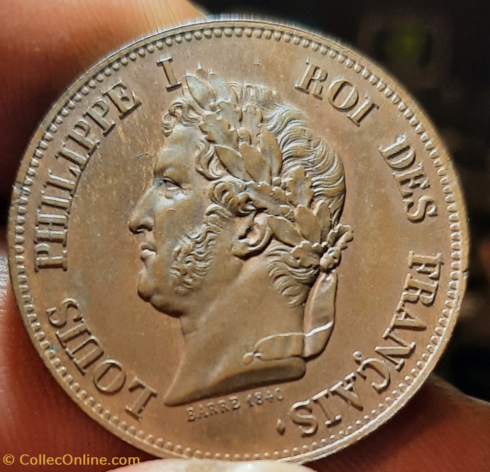 Louis Philippe 1° A/ Tete lauree a g R/Couronne olivier D30.7 P 14.79g G 212 Mazard 1143 monnaies france modernes louis philippe 1 a tete lauree a g r couronne olivier d30 7 p 14 79g g 212 mazard 1143