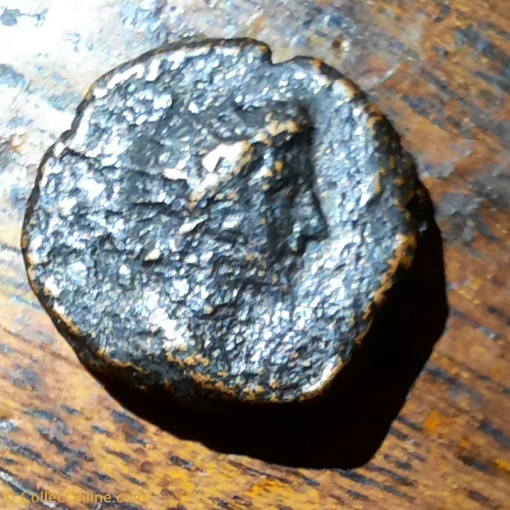 Marc Aurele A /Tete du Soleil radie R / Legende en 3 lignes +161+180 D 13.4 P 2.58g RCV5079 RIC1255 monnaie antique av jc ap romaine republicaine imperiale marc aurele a tete du soleil radie r legende en 3 lignes 161 180 d 13 4 p 2 58g rcv5079 ric1255