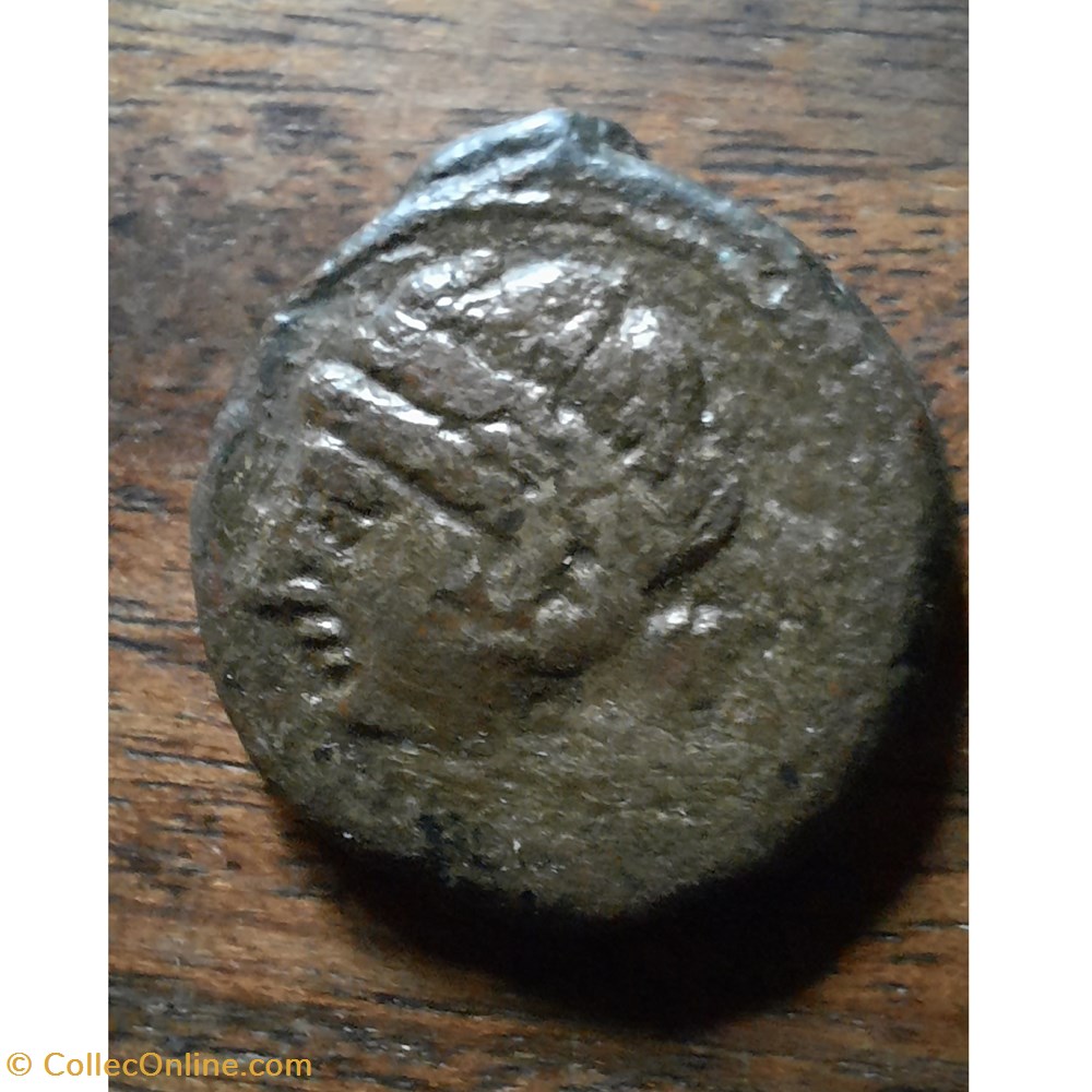 Marseille GB au taureau A/Tete Apollon a g R/Taureau a d -210-190 D20.6 P7.73g Feugere GBM13/22 monnaie antique av jc gauloise marseille gb au taureau a tete apollon a g r taureau a d 210 190 d20 6 p7 73g feugere gbm13 22