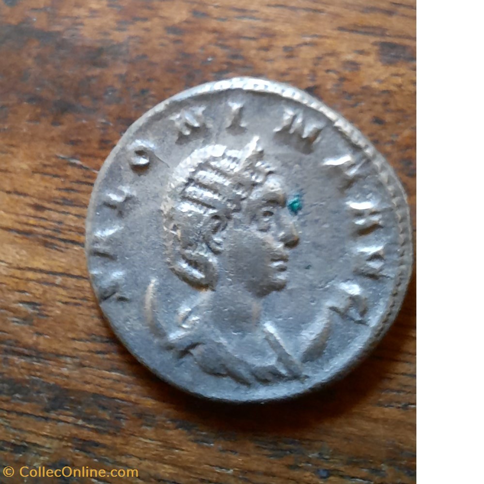 Salonine A/Buste diademe a d R/Junon debout a g D20.6 P 3.62g RIC 29 C 60 monnaie antique av jc ap romaine republicaine imperiale salonine a buste diademe a d r junon debout a g d20 6 p 3 62g ric 29 c 60