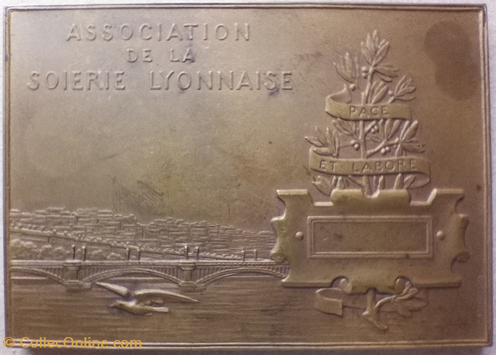 ND (1892-1917) Plaquette Association de la soierie lyonnaise medailles france nd 1892 1917 plaquette association de la soierie lyonnaise