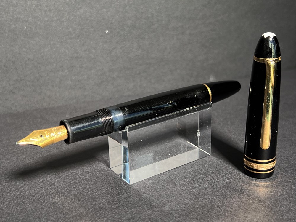 divers crayons stylos stylo plume montblanc le grand 146