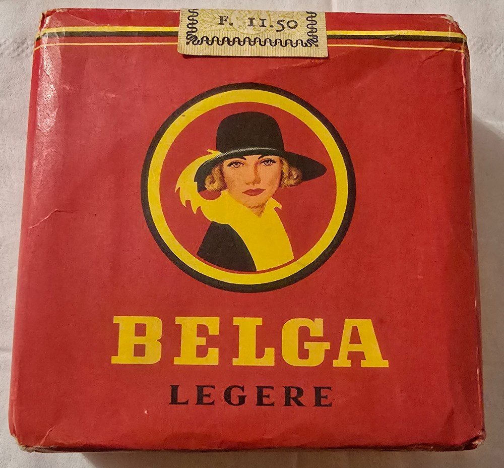 Paquet - 25 cigarettes légères Belga - 11.50 fr - Sie 984B art de la table argenterie bistrot alimentation tabac paquet 25 cigarettes legeres belga 11 50 fr sie 984b
