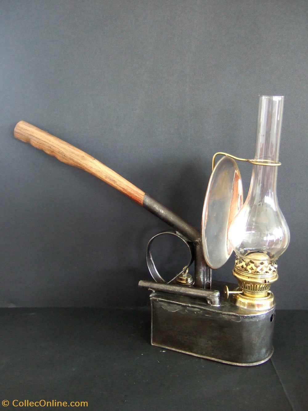 Lampe de boulanger, à pétrole 3 art antiquites eclairage ancien lampe de boulanger a petrole