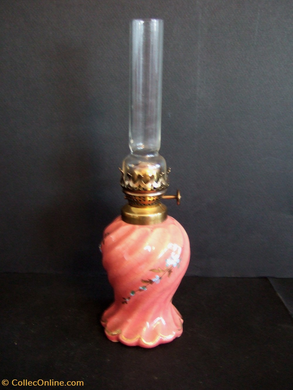 Petite lampe veilleuse à pétrole en faïence art antiquites eclairage ancien petite lampe veilleuse a petrole en faience