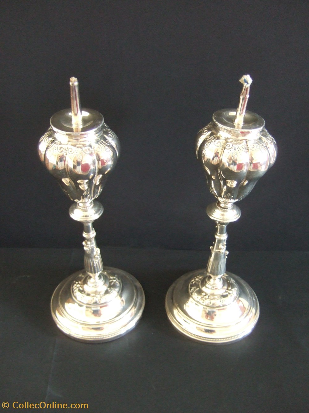 Lampes à essence de centre de table en métal argenté art antiquites eclairage ancien lampes a essence de centre de table en metal argente