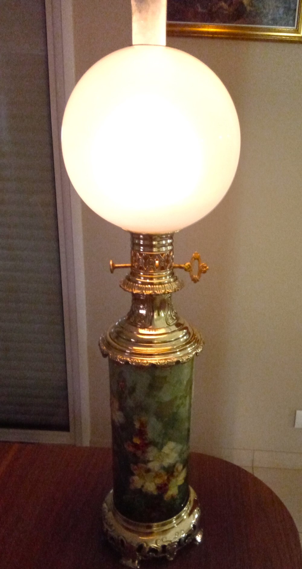 Lampe à huile, à modérateur en faïence de Montigny sur Loing art antiquites eclairage ancien lampe a huile a moderateur en faience de montigny sur loing